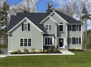 8 Jewell Xing, Mendon, MA 01756