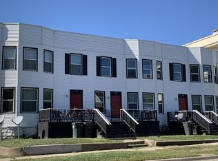 624 W 3rd St #B, Waterloo, IA 50701