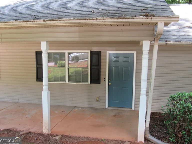 95 Live Oak Rd — Photo 2