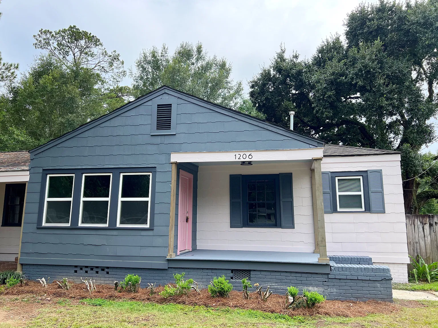 2 bed, 1000 sqft, $1,250 — Photo 1
