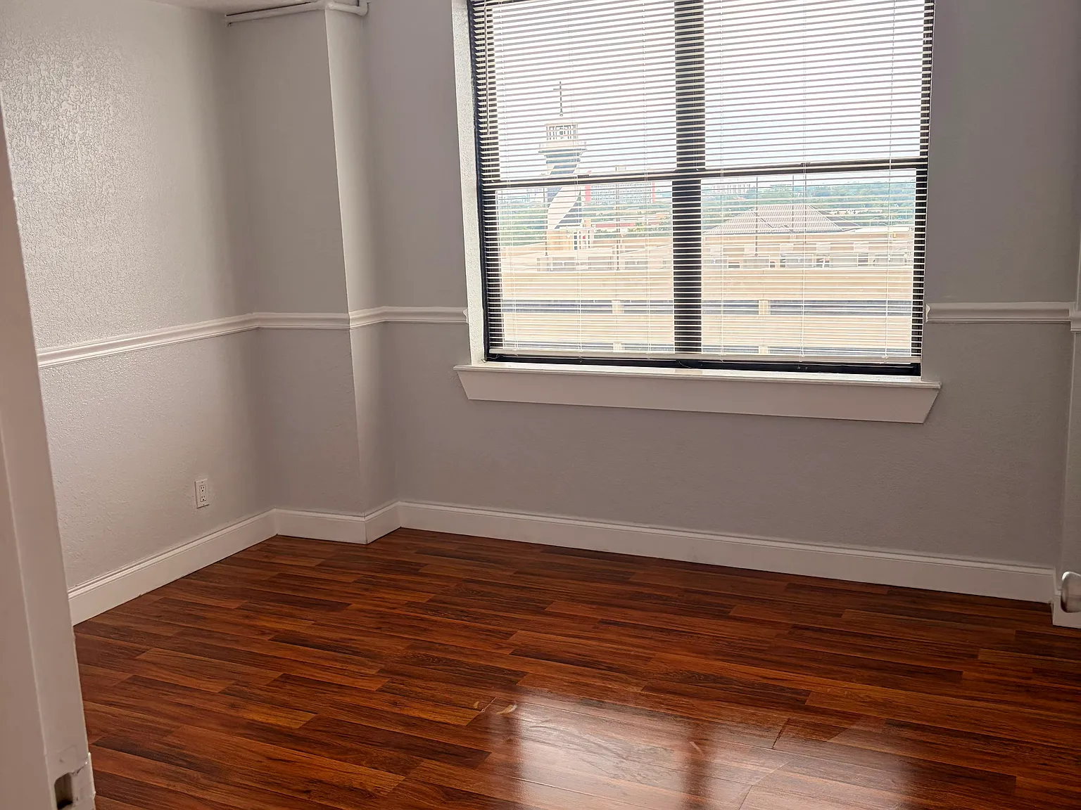 1 bed, 456 sqft, $995 — Photo 4