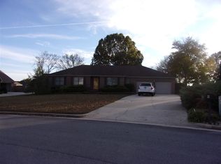 616 Fairlane Dr SW, Hartselle, AL 35640