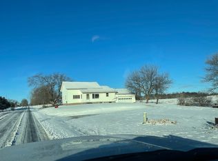 2660 Carlisle Hwy, Charlotte, MI 48813