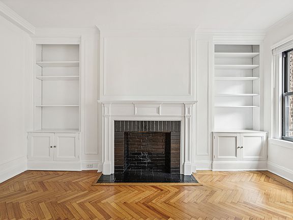 4th image of 1160 5th Ave #212