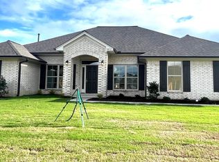 5873 Nina Dr, Horn Lake, MS 38637
