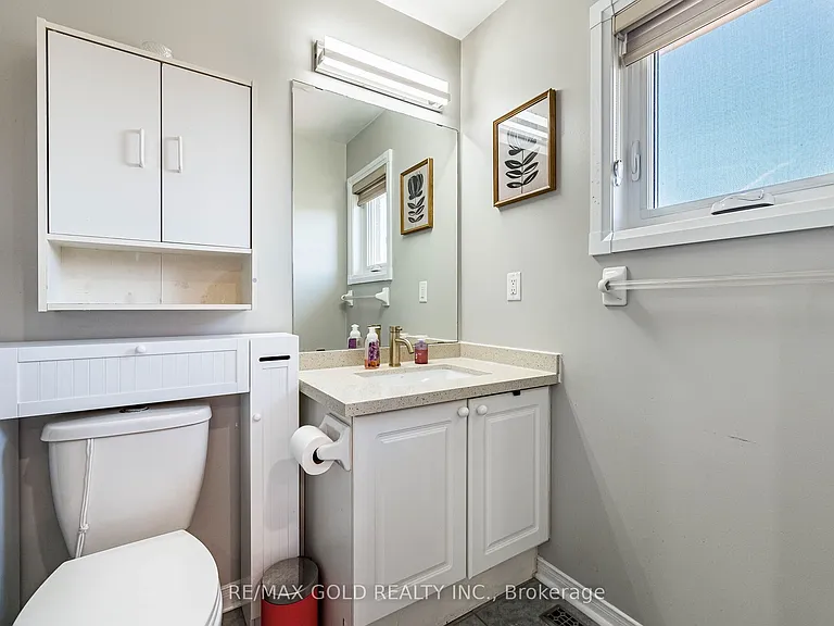 7 Roadmaster Ln — Photo 22
