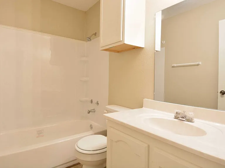 Crossings Apartments — Photo 9