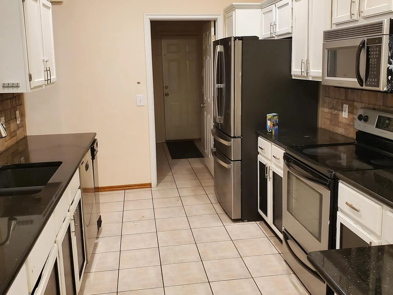 4 bed, 1827 sqft, $2,000 — Photo 4