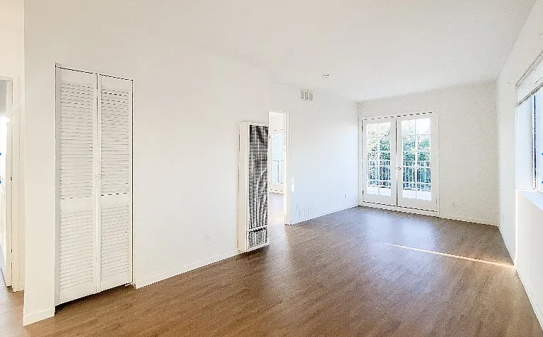1823 Montrose St #8 — Photo 9