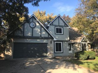 1309 NE Offshore Ct, Blue Springs, MO 64014