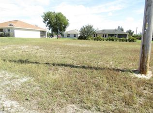 3515 E Gator Cir, Cape Coral, FL 33909