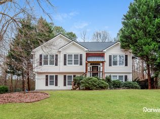 1920 Grayson Oaks Ct, Lawrenceville, GA 30045