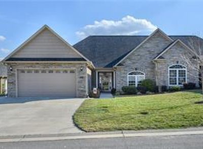 149 Greystone Ln, Mount Airy, NC, 27030
