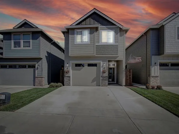 7321 S 13th Street Dr, Ridgefield, WA 98642