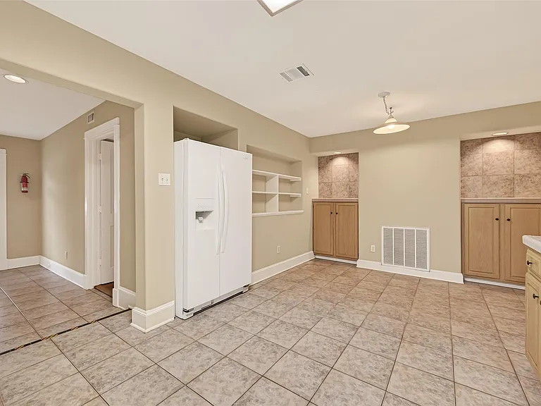 1807 Crocker St #A — Photo 13