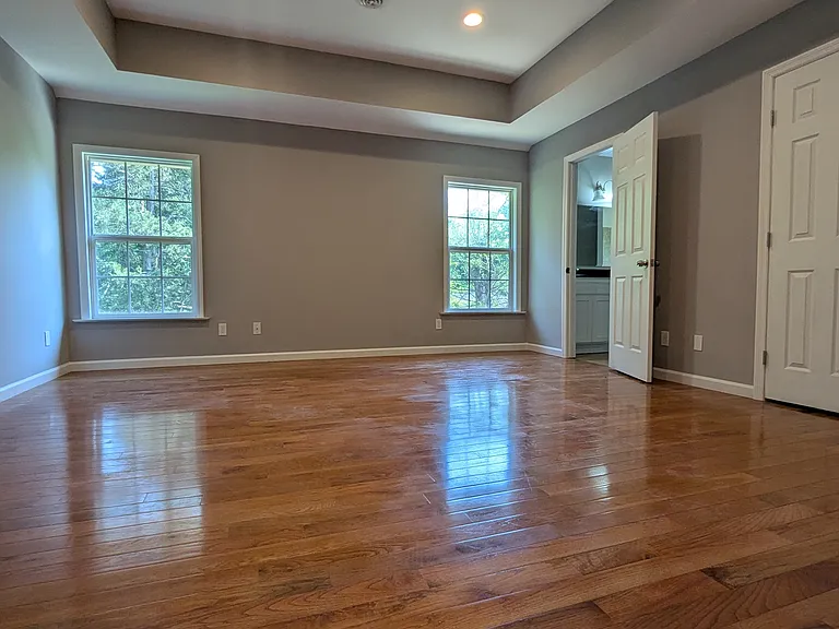 1130 Twin Hill Ln — Photo 15