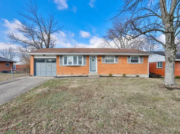 8559 Sunlight Dr, Cincinnati, OH 45231
