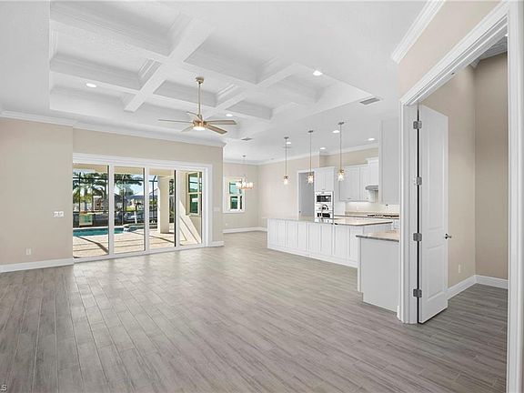 4th image of 15698 Meacham CIR