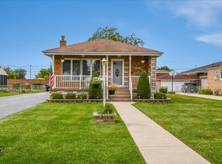 8532 Mobile Ave, Burbank, IL 60459