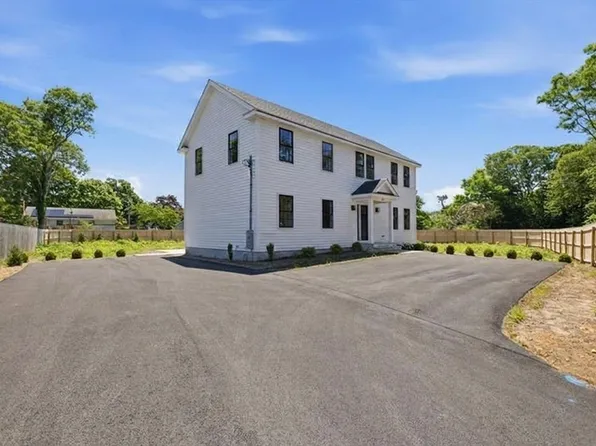 157 Compass Cir, Barnstable, MA 02630