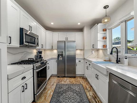 4th image of 31472 La Matanza St