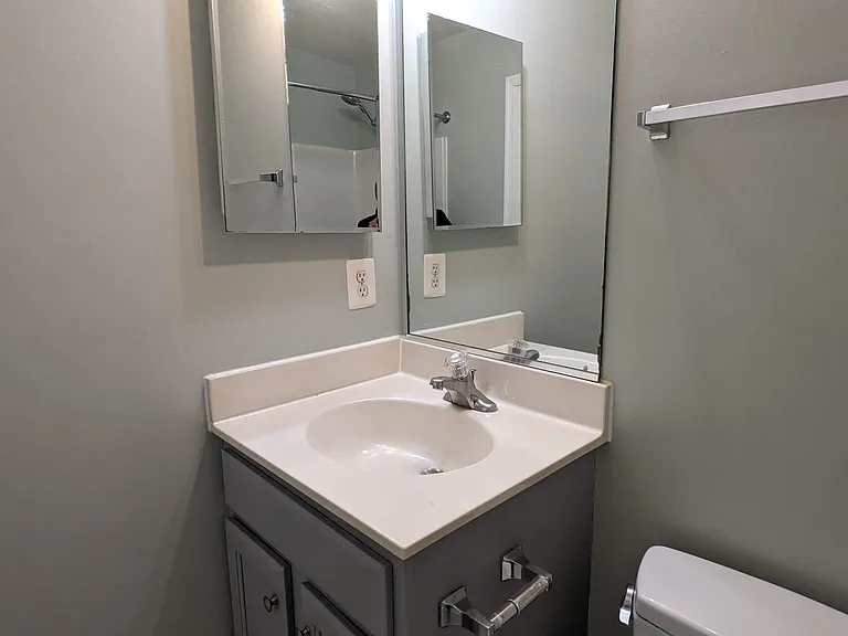829 Gallows Ct — Photo 19