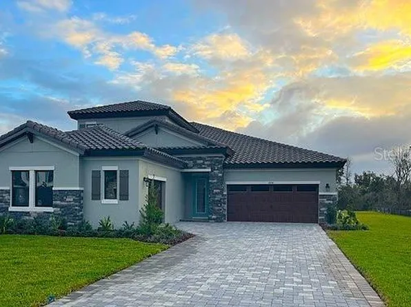 10156 Meadowrun Dr, Lithia, FL 33547