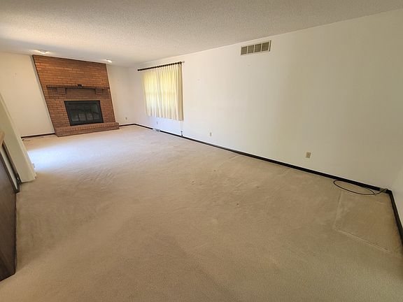 3rd image of 1514 James Ct
