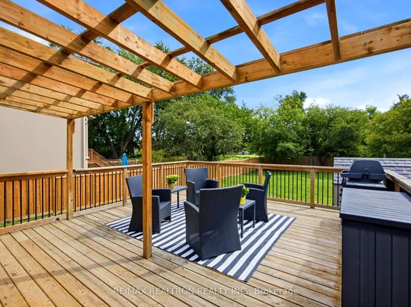 119 Reiner Rd, Toronto, ON M3H 2L7