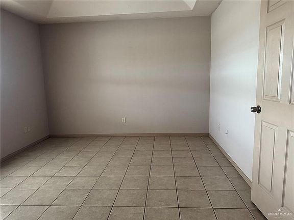 4th image of 512 E Upas Ave APT 2