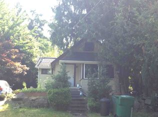 9210 5th Ave NE, Seattle, WA 98115