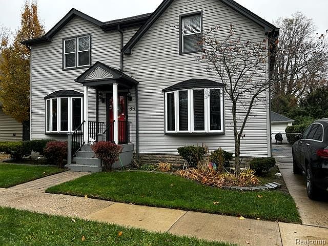 1st image of 89 Muir Rd