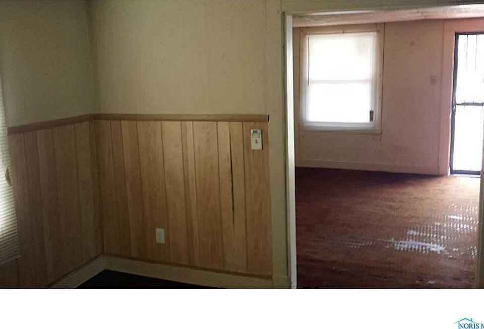 2nd image of 3126 Brigham St