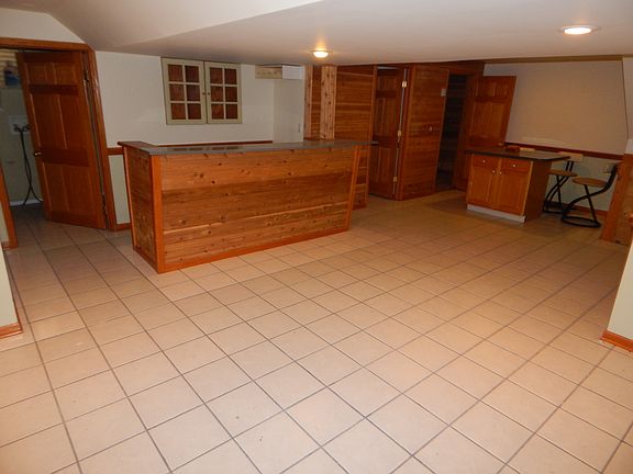 5th image of 267 Heritage Ct