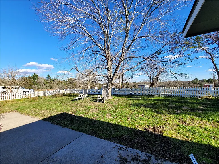 208 Newcastle Dr — Photo 34