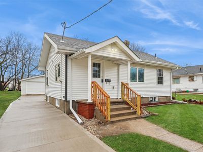 1929 Burson St, Des Moines, IA, 50316