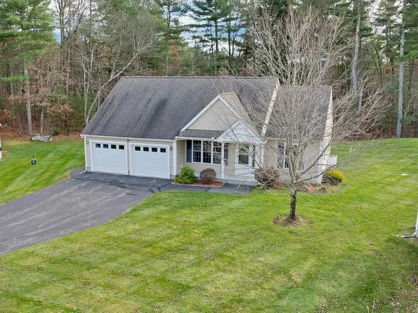 19 Dixon Drive, Litchfield, NH 03052