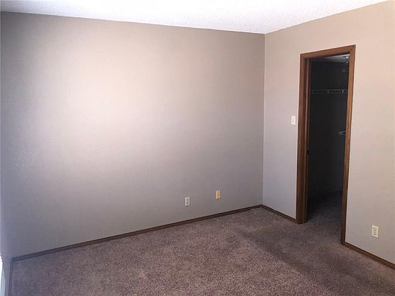 5th image of 11886 Clara Barton Dr