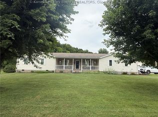 17 Random Rd, Ripley, WV 25271