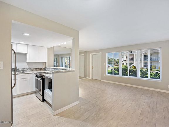 5th image of 3765 S Hopkins Ave APT 3-A