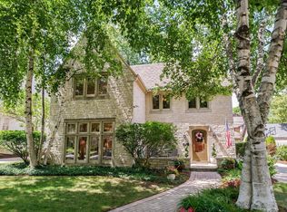 4929 N Cumberland Blvd, Whitefish Bay, WI 53217