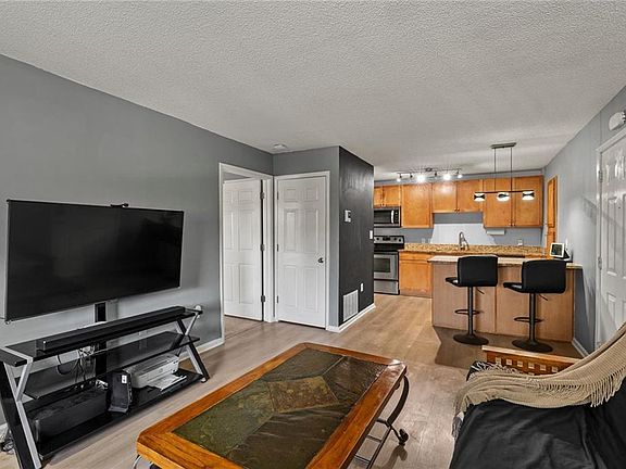 5th image of 2657 Lenox Rd #L-163