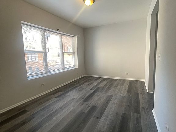 5th image of 3005 W 19th St APT 1W