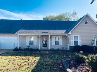 899 White Pine Dr, Southaven, MS 38671