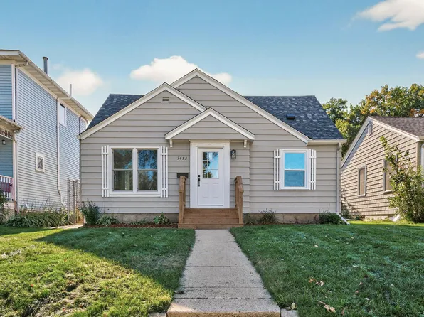 3653 Hubbard Ave N, Robbinsdale, MN 55422