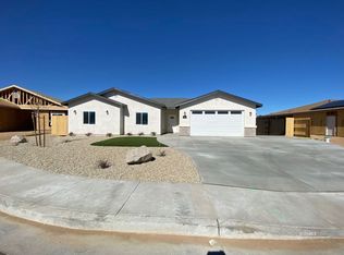 1049 Ocean Ave, Ridgecrest, CA 93555