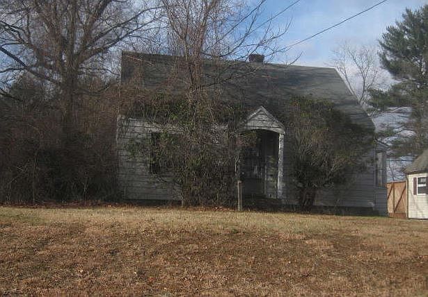 2nd image of 24 Birch St