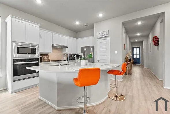 1939 Misty Field Dr — Photo 1