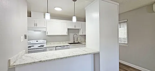 2109 W St #2 Photo 1