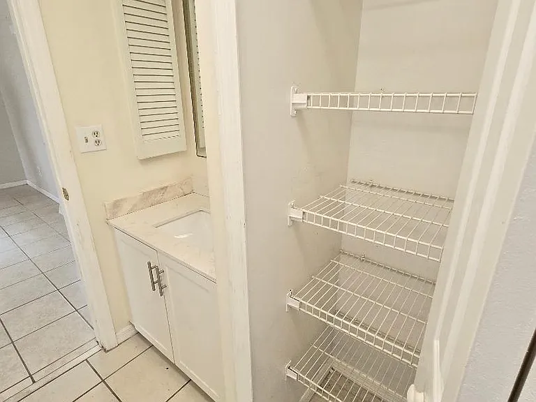 4816 Palm Tree Dr #4 — Photo 9